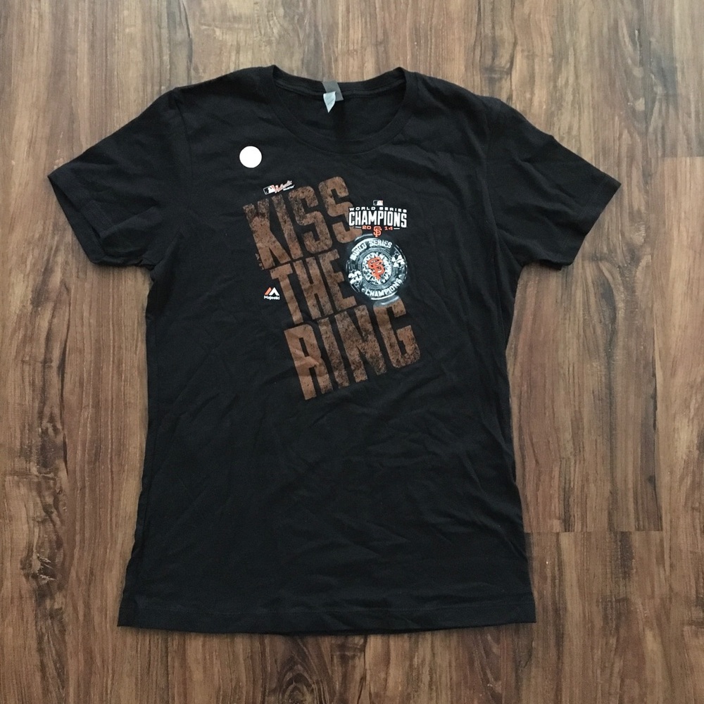 SF Giants t-shirt